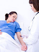 Η αιμορραγία μπορεί να σχετίζεται με τραυματισμούς, πρόβλημα στα αιμοπετάλια, στην πήξη αίματος και άλλους παράγοντες ή ασθένειες